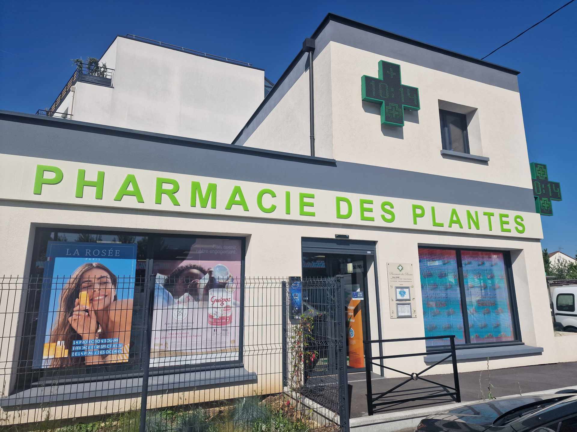PHARMACIE DES PLANTES - Service 3